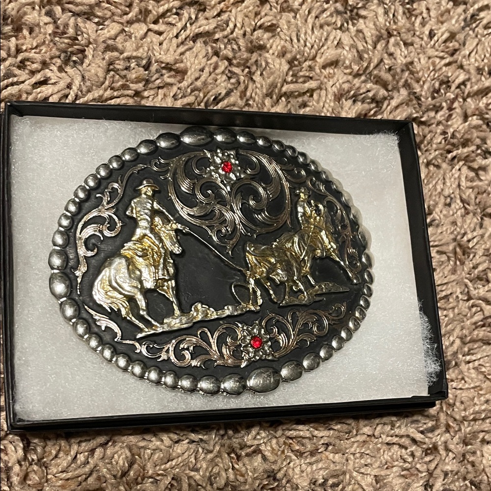 Western Cowboy Belt Buckle with Gold and Silver Accents